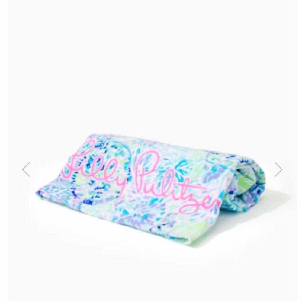 NEW Lilly Pulitzer Velour Terry Beach Pool Towel  Multi Shell Of A Party